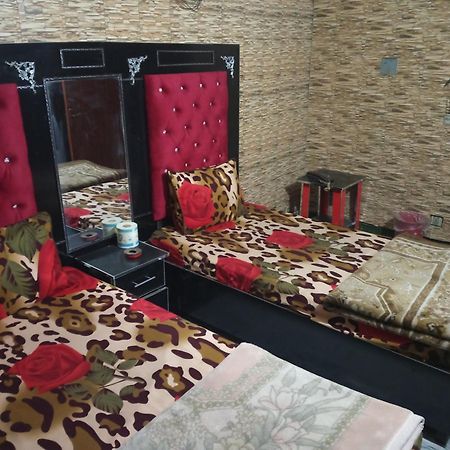 New Taj Family Hotel لاهور المظهر الخارجي الصورة